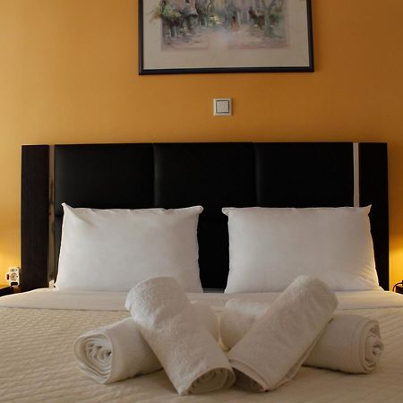 Serenity Apartment Каламата Экстерьер фото