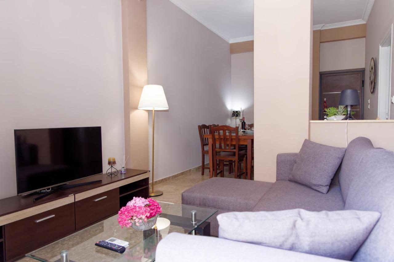 Serenity Apartment Каламата Экстерьер фото